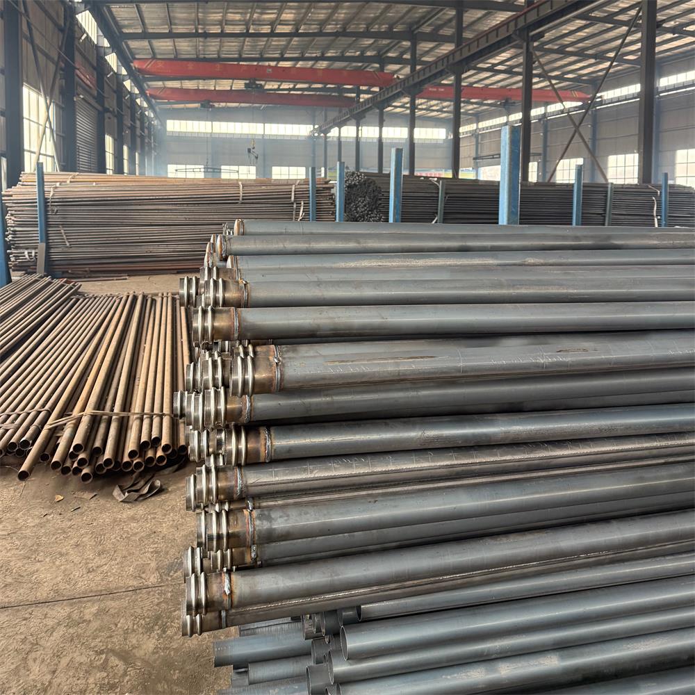 宝益德钢管郑州市销售处 厂区及加工车间